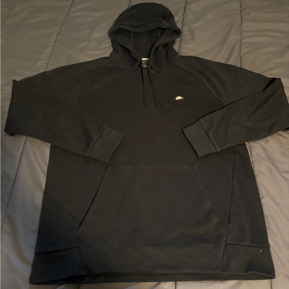 Men’s Large Black Nike hoodie